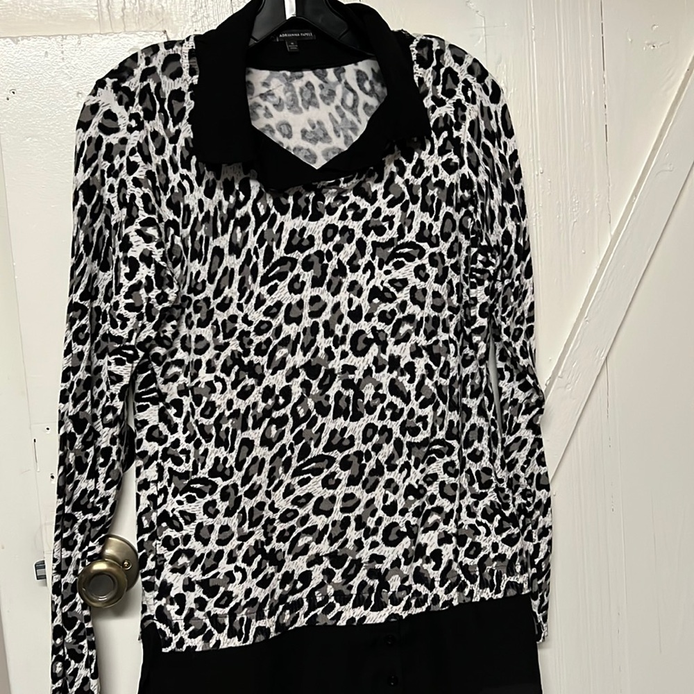 Adrianna Papell animal print shirt